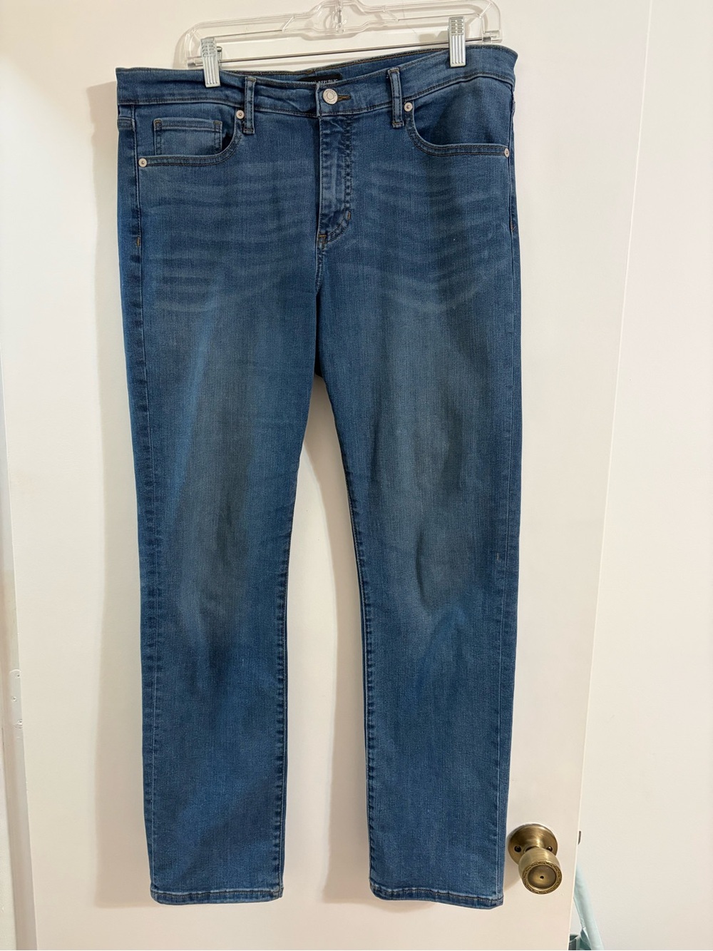 Banana Republic Women's Straight Leg Jeans in Medium Blue